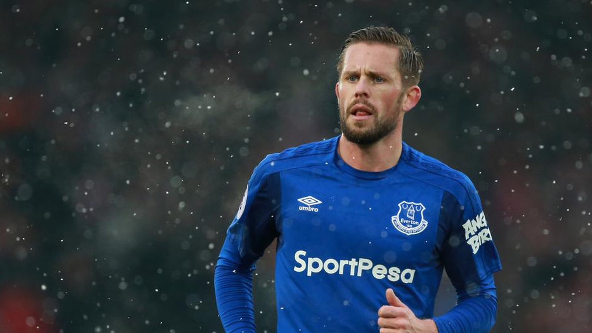 _冬季冰川徒步：勇闯极寒的壮观景象_，旅游冰川